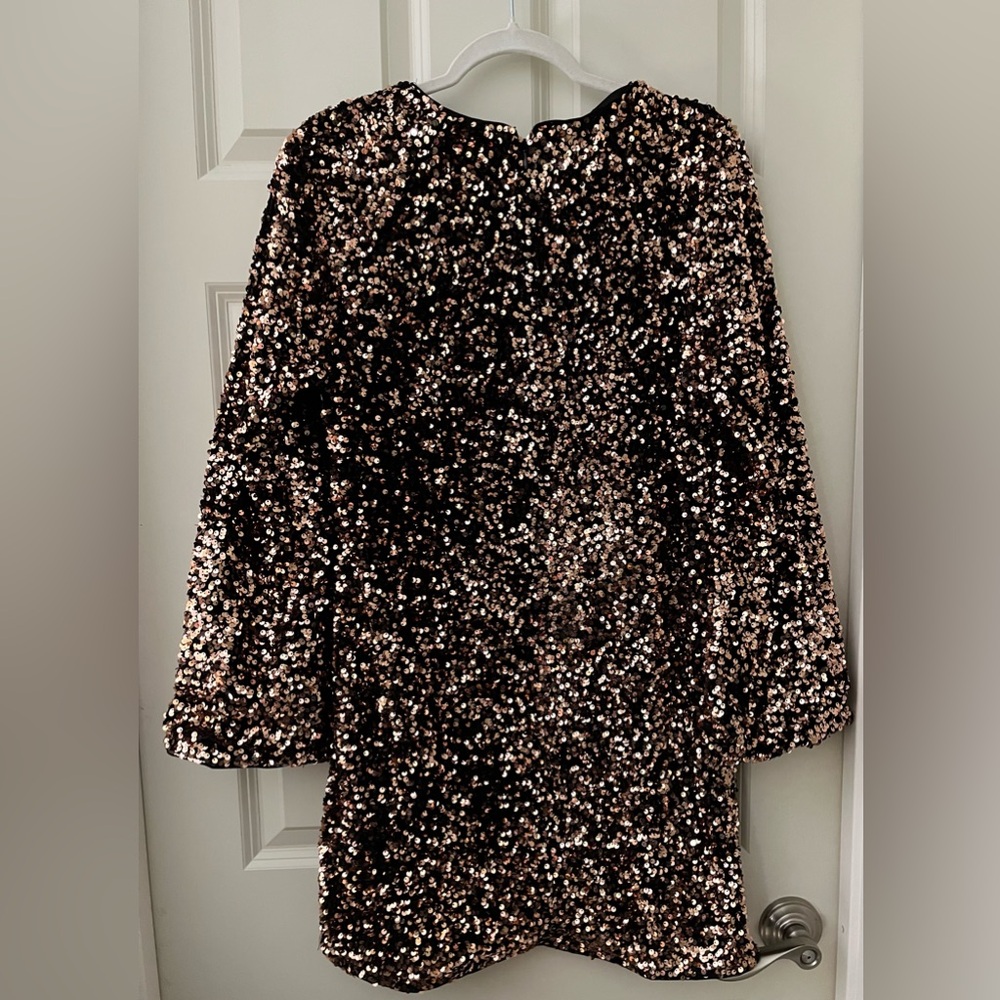 Women’s H&M all over gold sequined dress Party New Year’s Eve dance size Vegas M